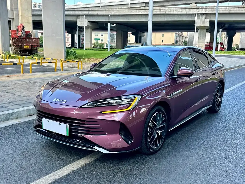 BYD Seal — фото 1