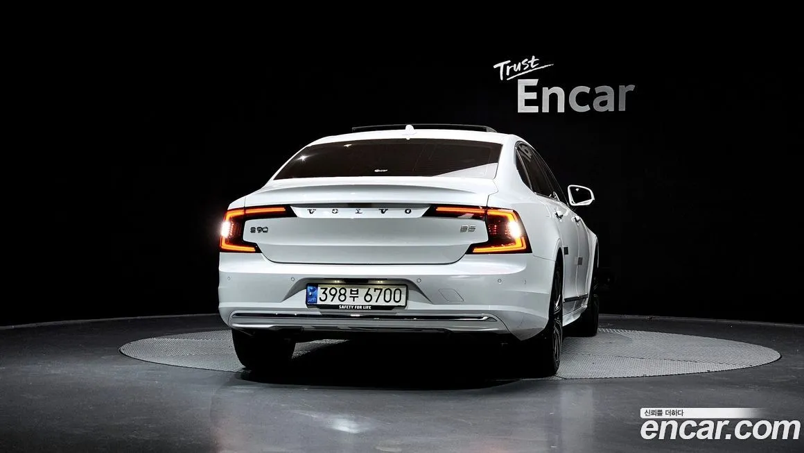 Volvo S90 — фото 4