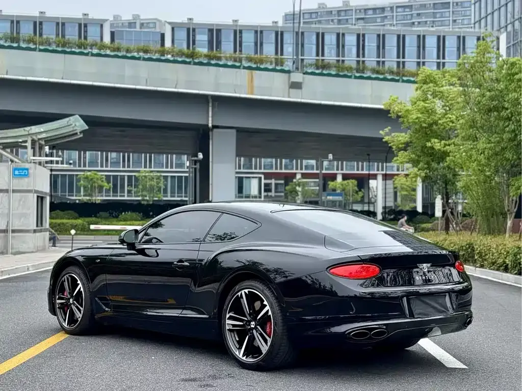 Bentley Continental — фото 7