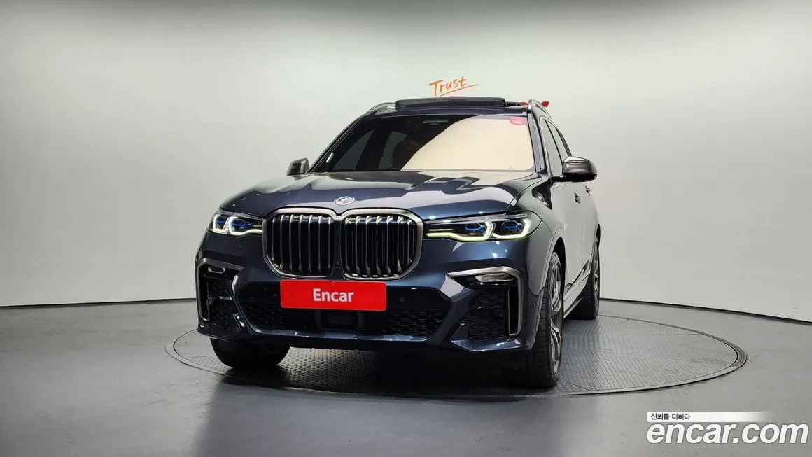 BMW X7 — фото 3
