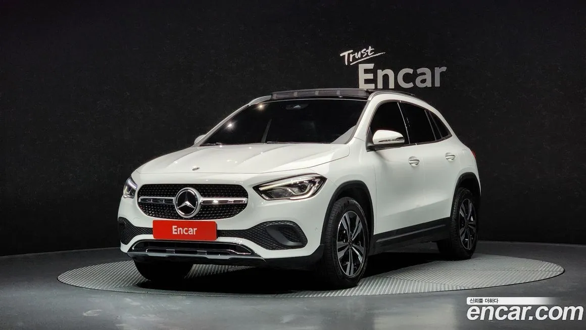 Mercedes-Benz GLA-Class — фото 1