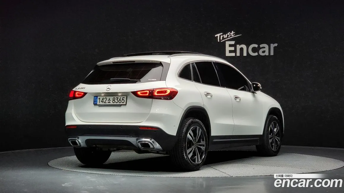 Mercedes-Benz GLA-Class — фото 2