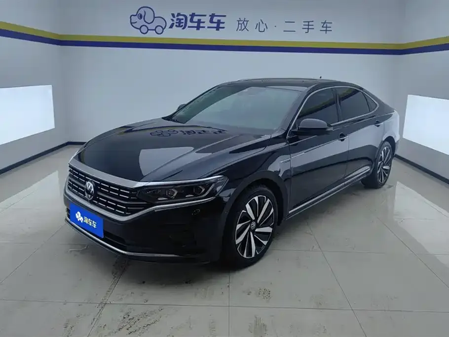 Volkswagen Passat — фото 1