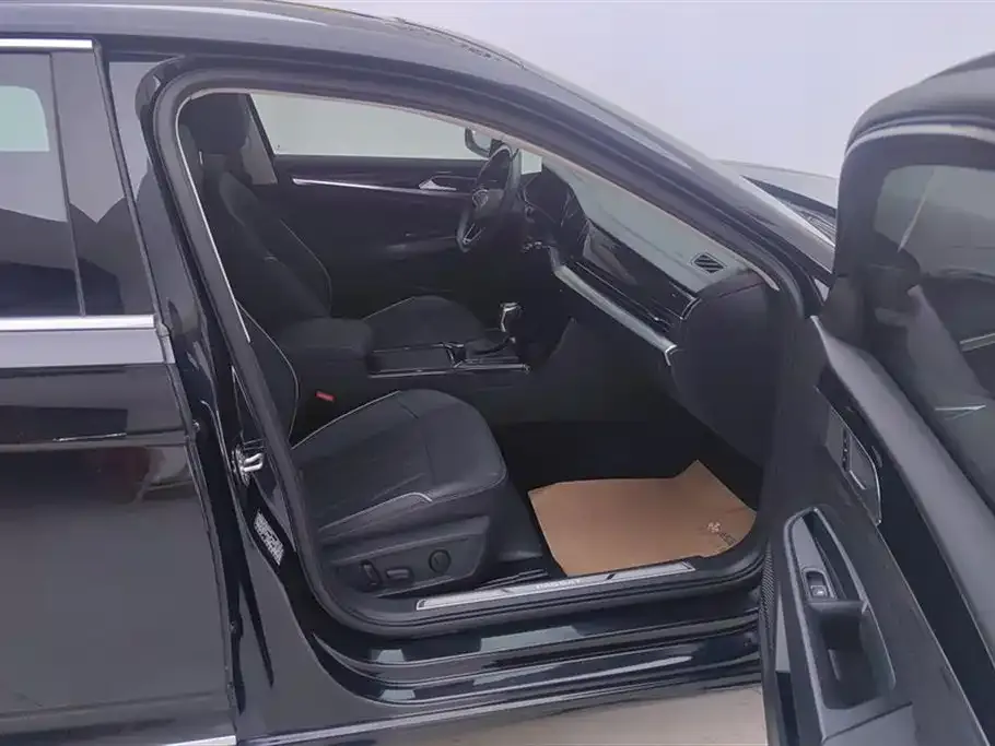 Volkswagen Passat — фото 8