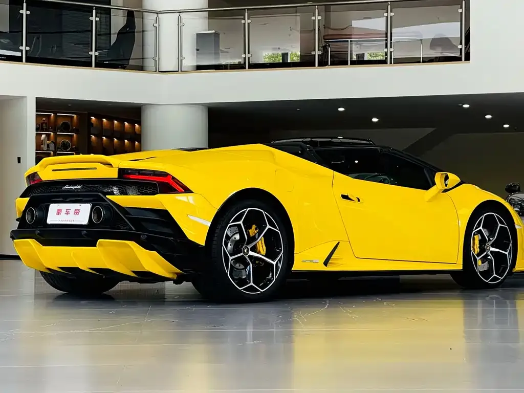 Lamborghini Huracan — фото 7