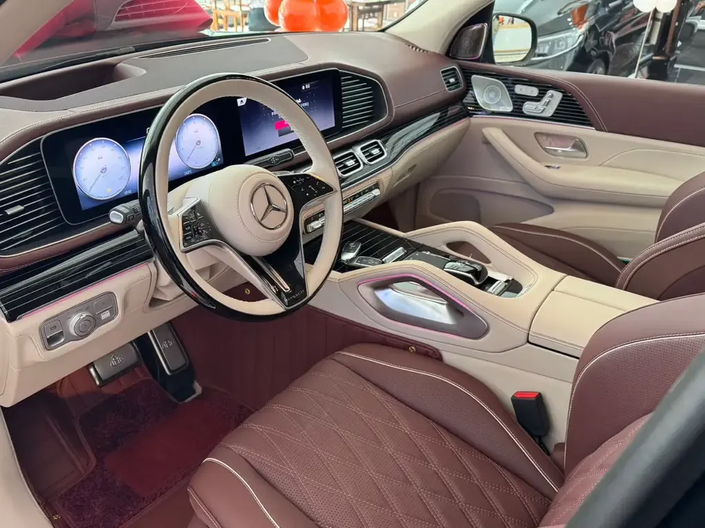 Mercedes-Benz GLS — фото 4