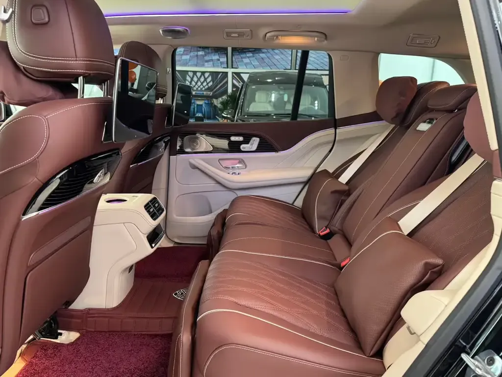 Mercedes-Benz GLS — фото 9