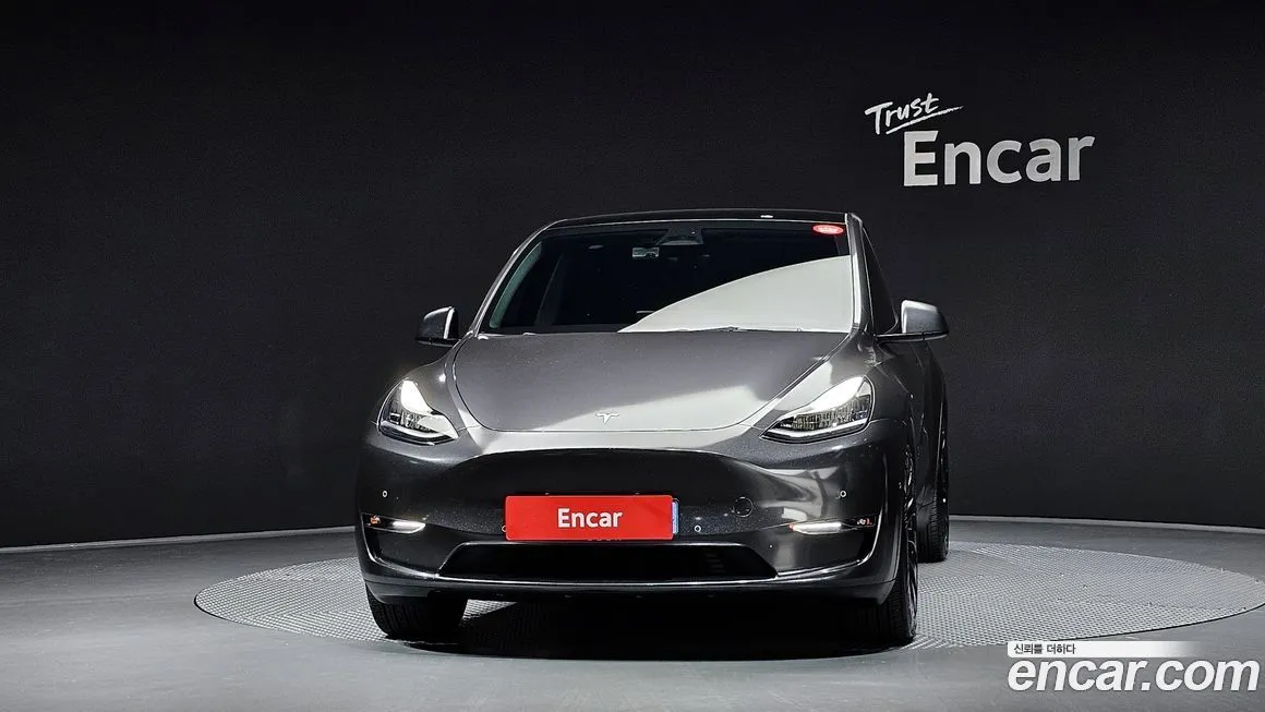 Tesla Model Y — фото 3
