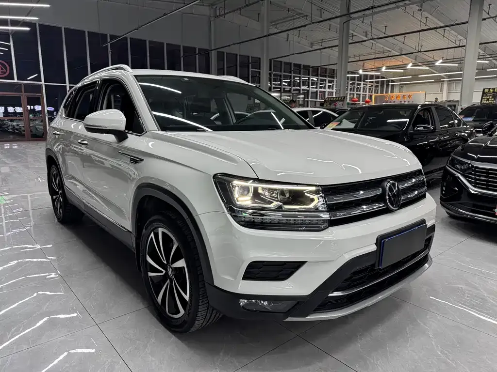 Volkswagen Tharu — фото 3