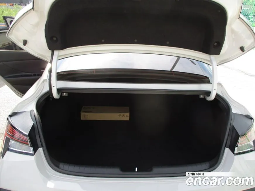 Hyundai AVANTE — фото 10