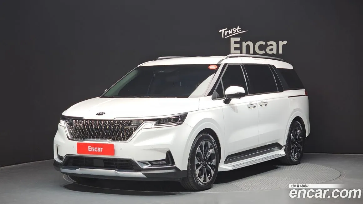 Kia Carnival — фото 1
