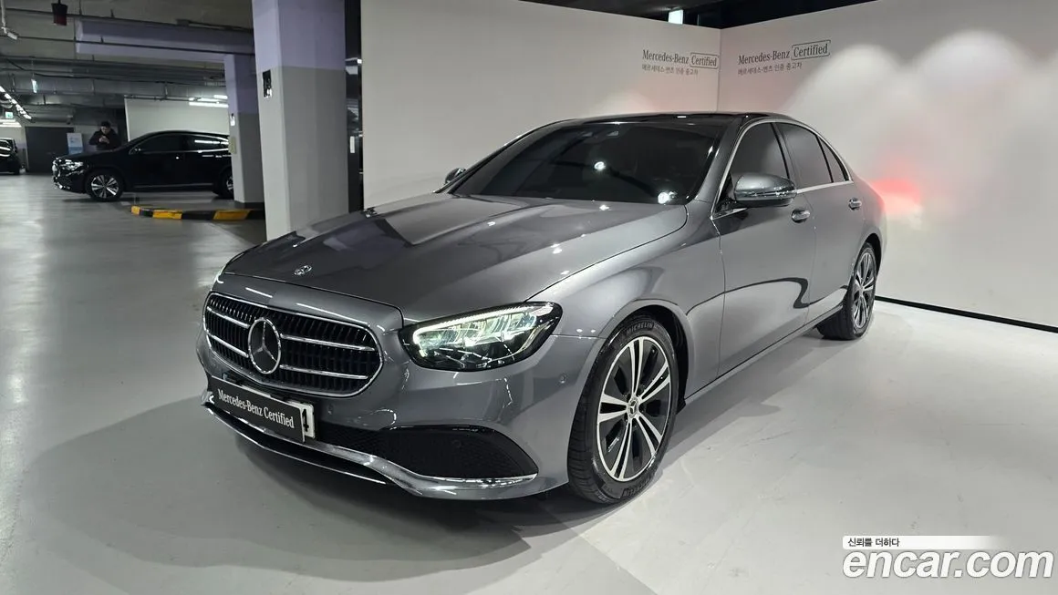 Mercedes-Benz E-Class — фото 1