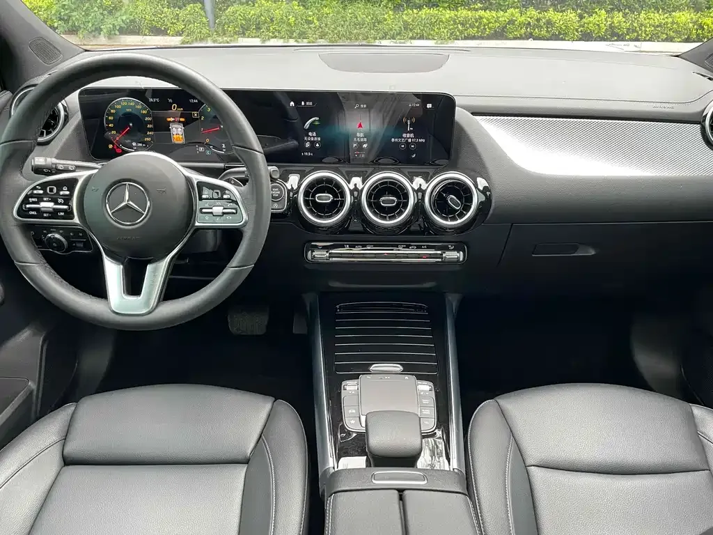 Mercedes-Benz GLA — фото 10