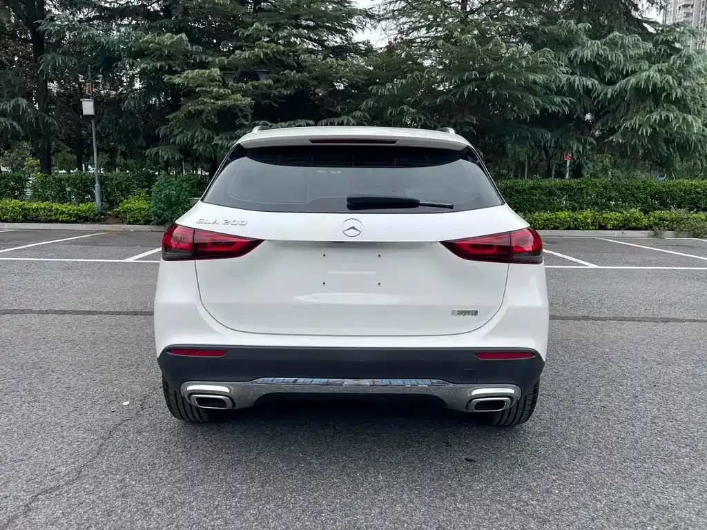 Mercedes-Benz GLA — фото 5