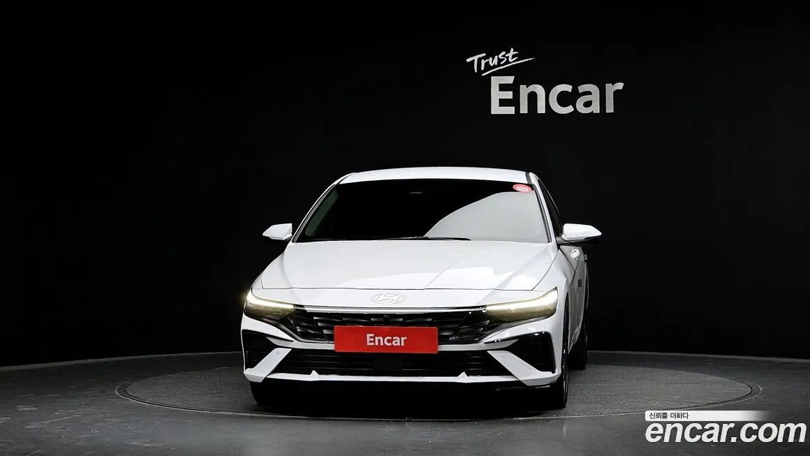 Hyundai AVANTE — фото 3