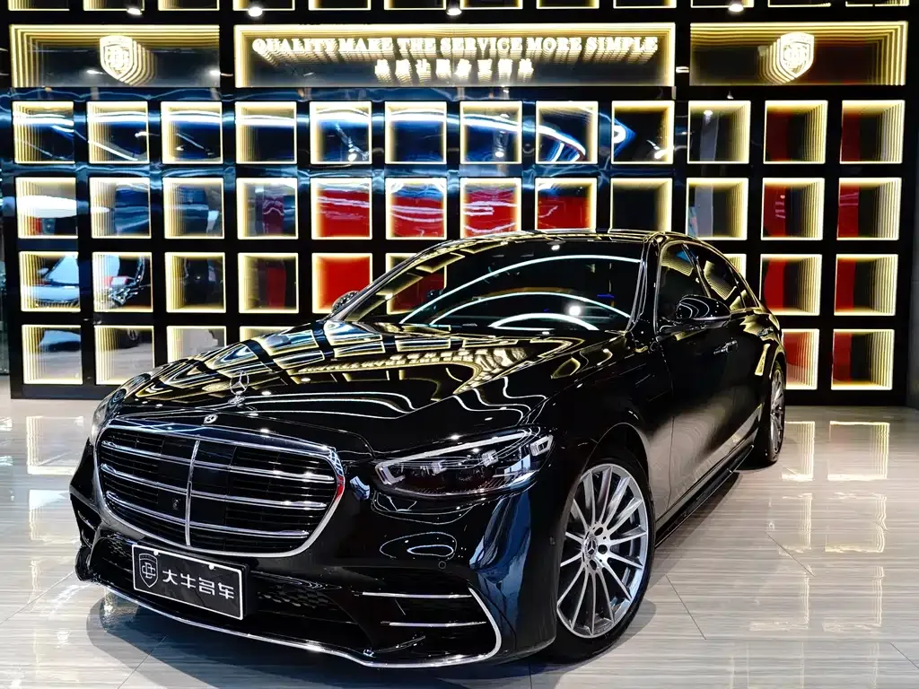 Mercedes-Benz S-Class — фото 1