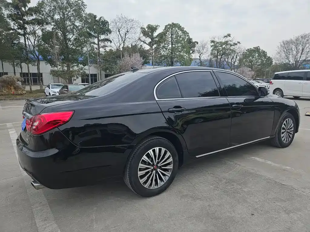 Hongqi H7 — фото 4