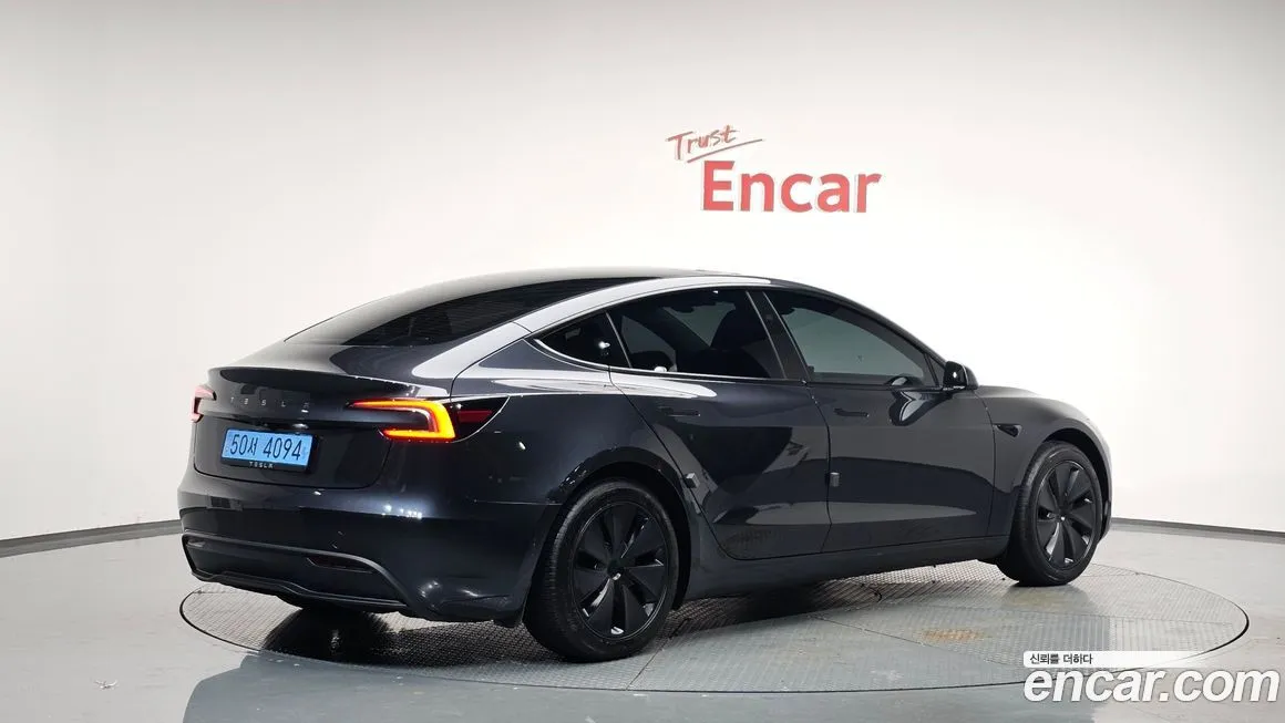 Tesla Model 3 — фото 2