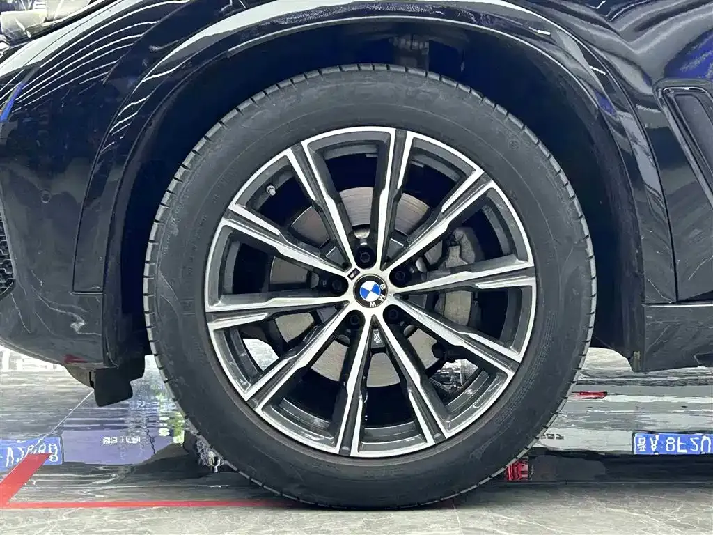 BMW X5 (Import) — фото 4