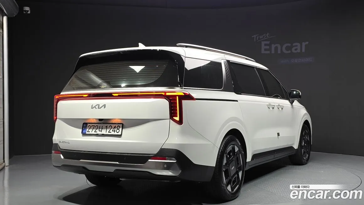 Kia Carnival — фото 2