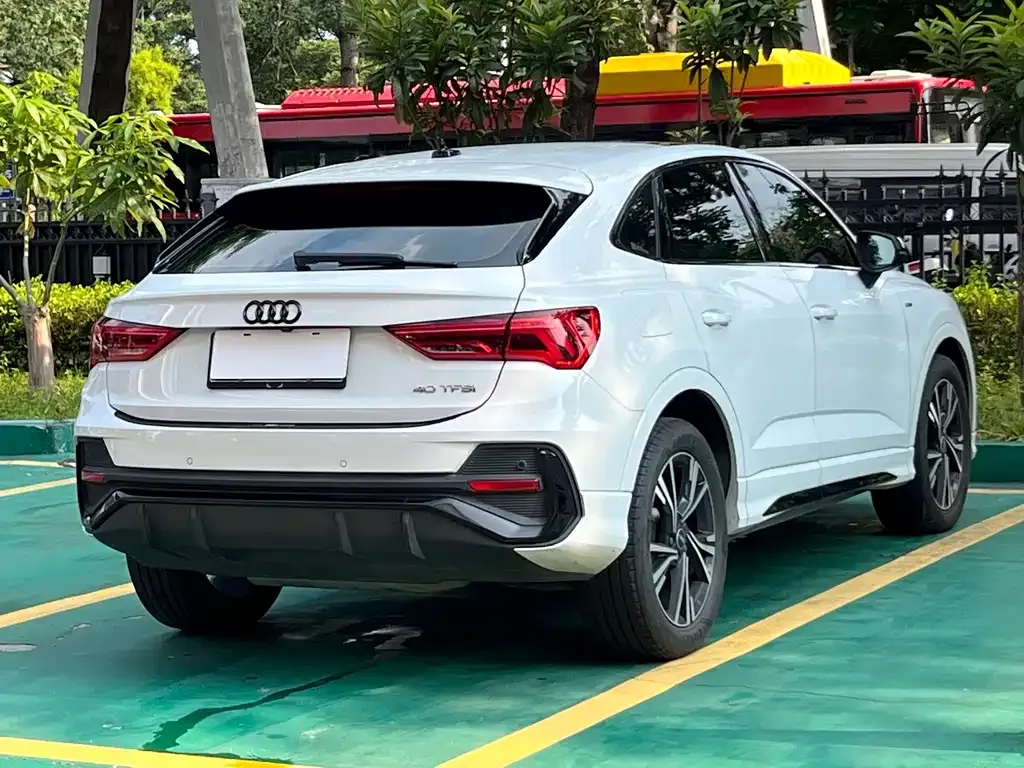 Audi Q3 Sportback — фото 2