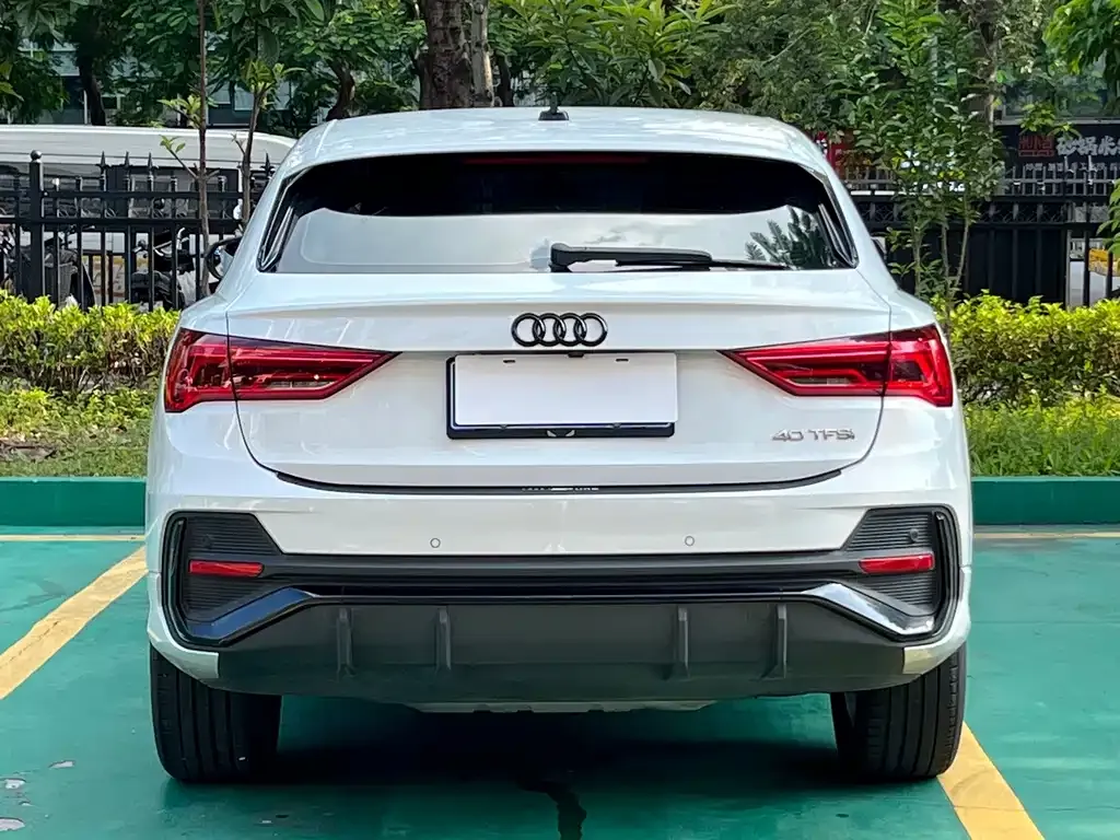 Audi Q3 Sportback — фото 3