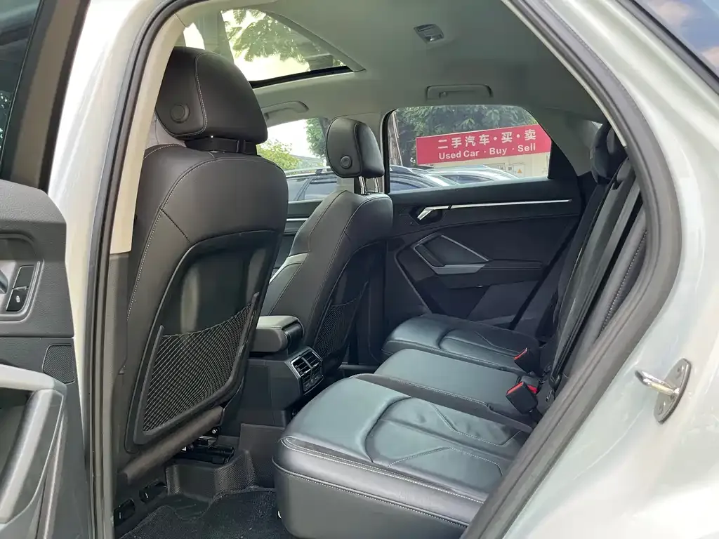 Audi Q3 Sportback — фото 8