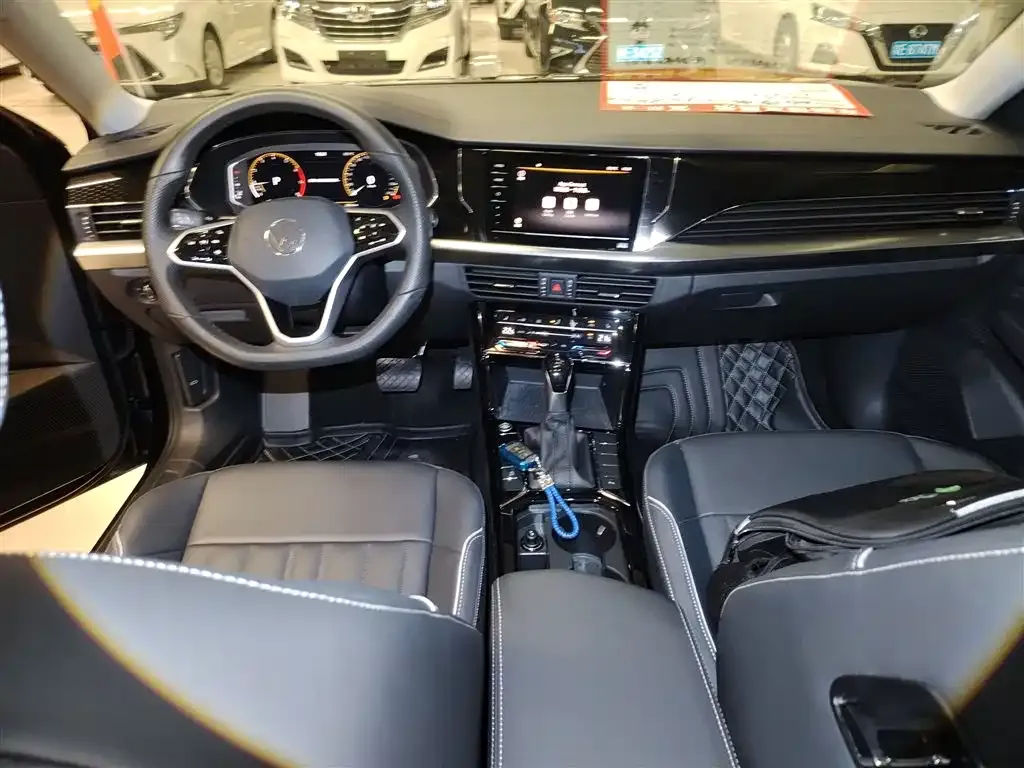 Volkswagen Passat — фото 10