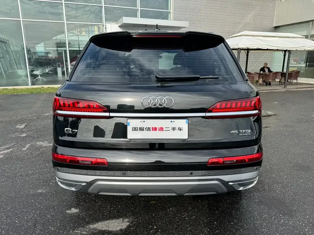 Audi Q7 — фото 3