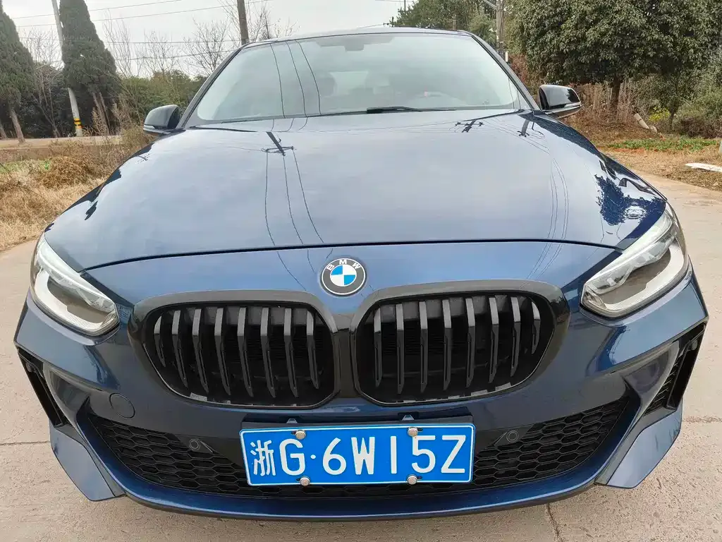 BMW 1 Series — фото 1