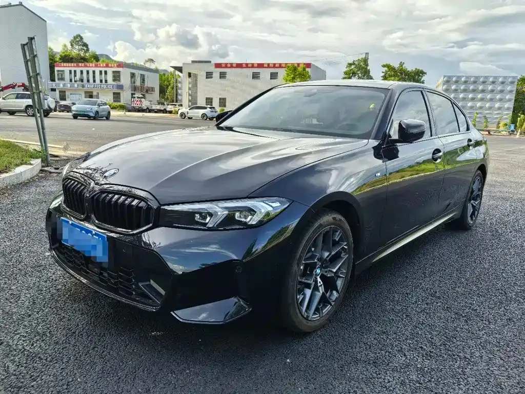 BMW 3 Series — фото 1