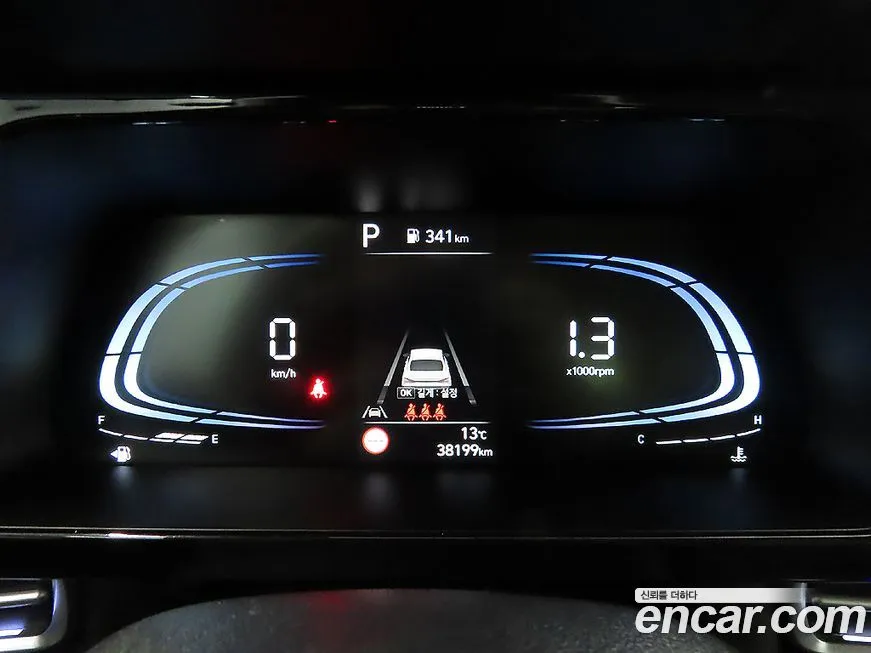 Hyundai AVANTE — фото 8