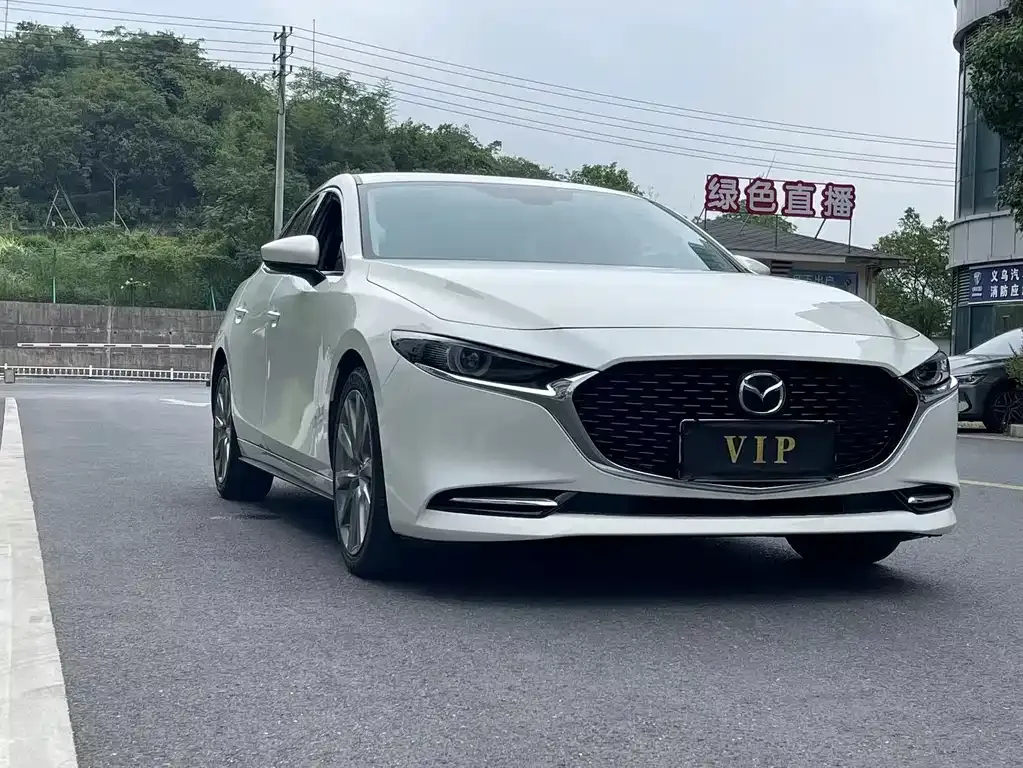 Mazda 3 Axela — фото 2