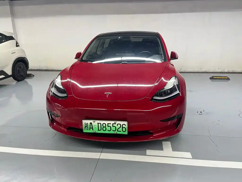 Tesla Model 3 — фото 2