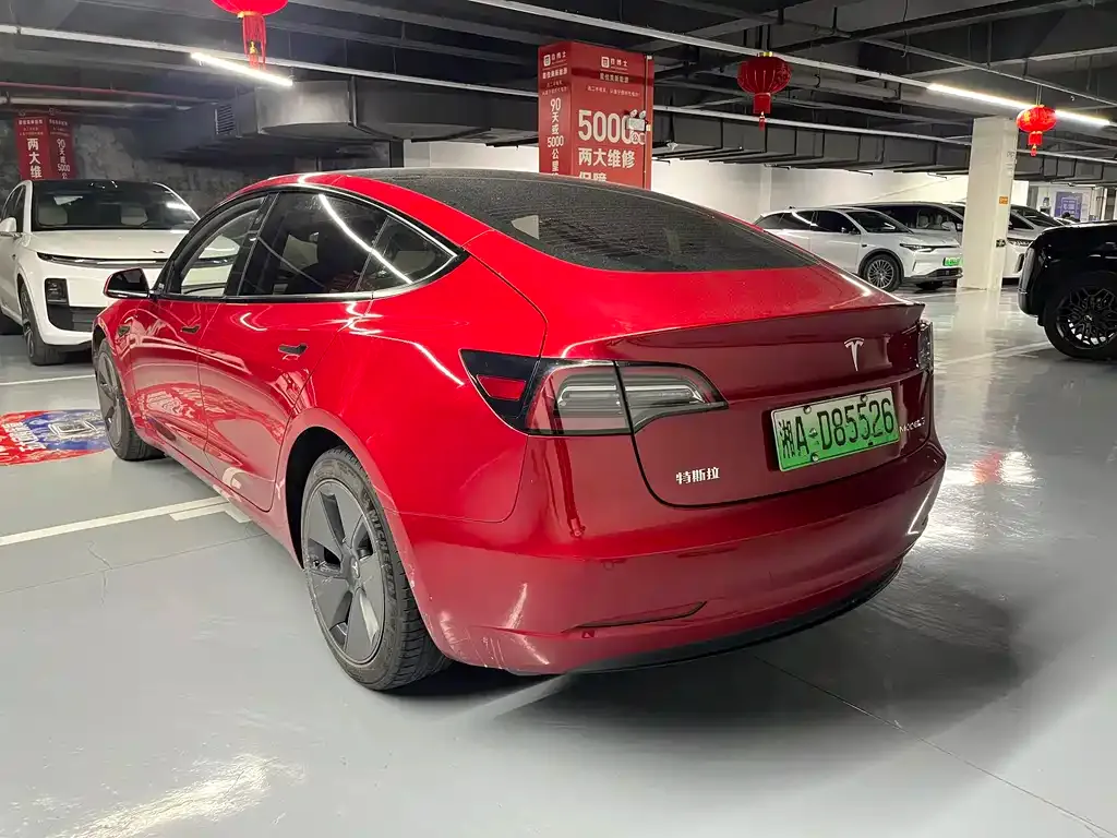 Tesla Model 3 — фото 8