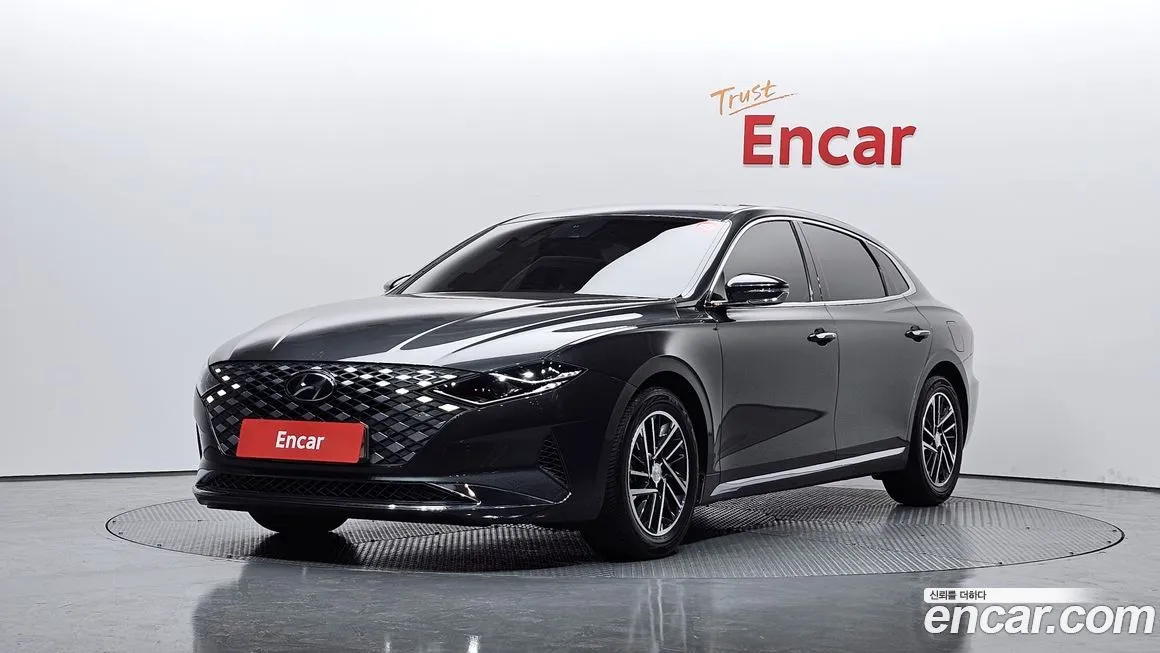 Hyundai Grandeur — фото 1