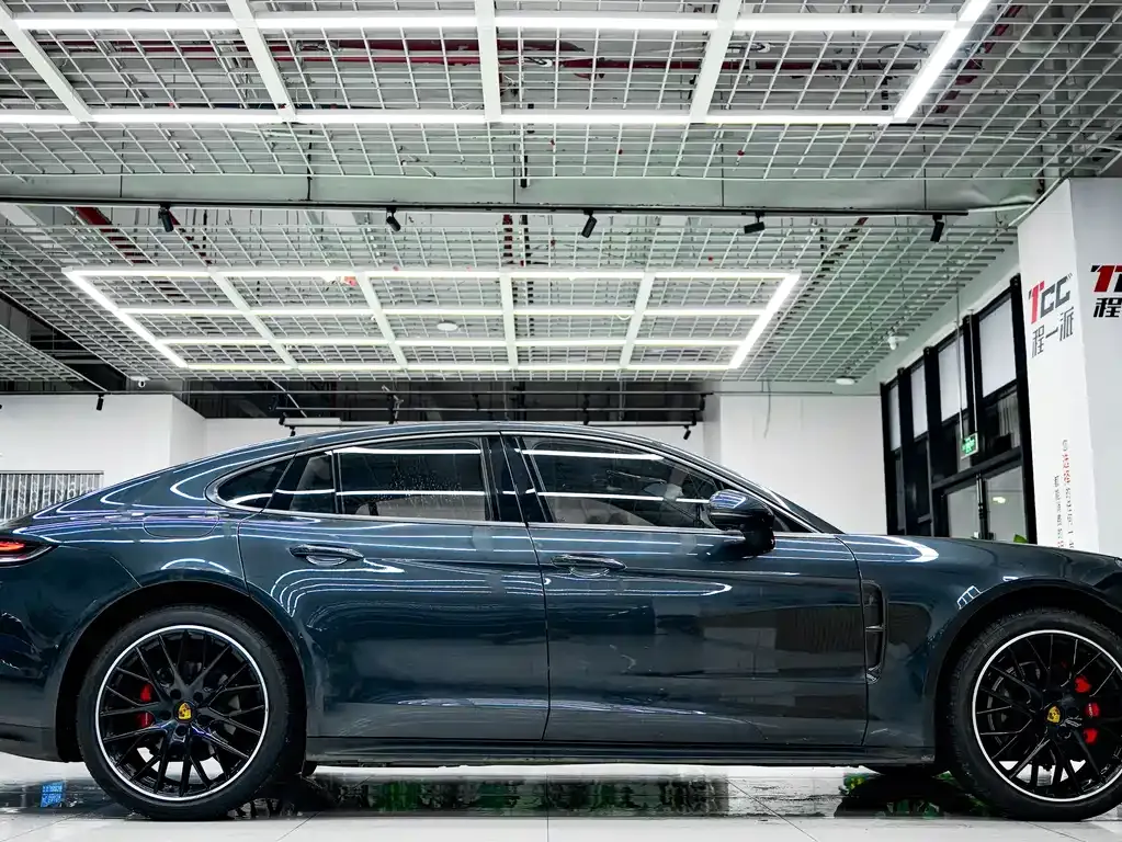 Porsche Panamera — фото 6