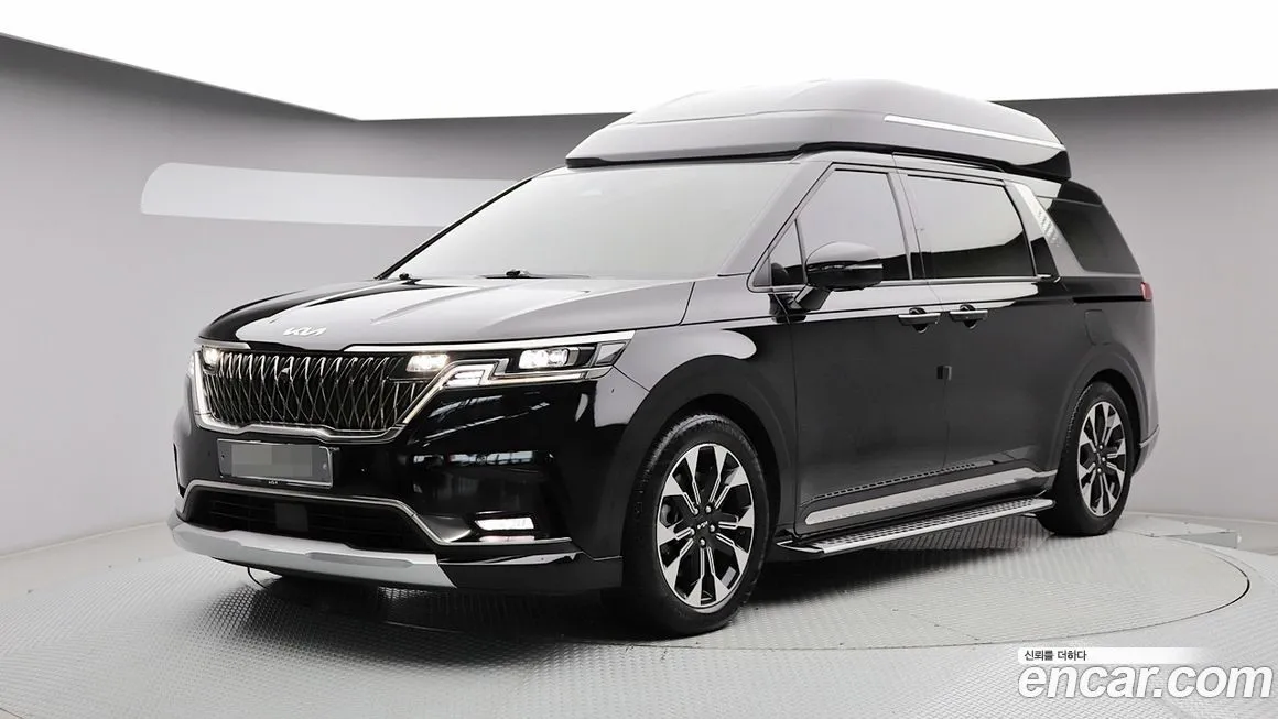 Kia Carnival — фото 1