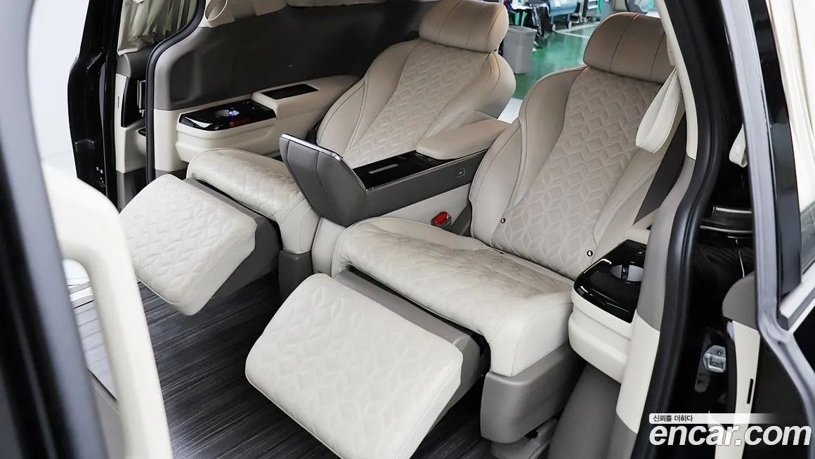 Kia Carnival — фото 7