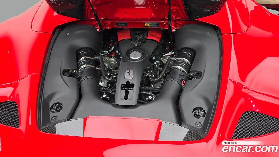 Ferrari F8 — фото 6