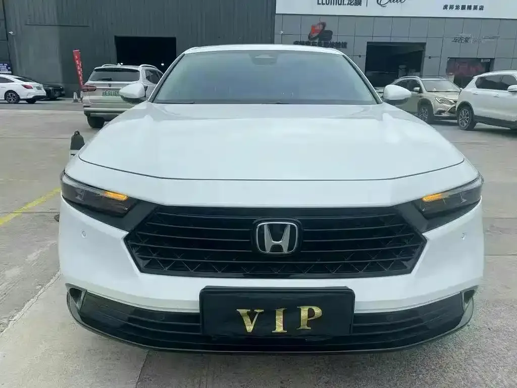 Honda Accord — фото 3