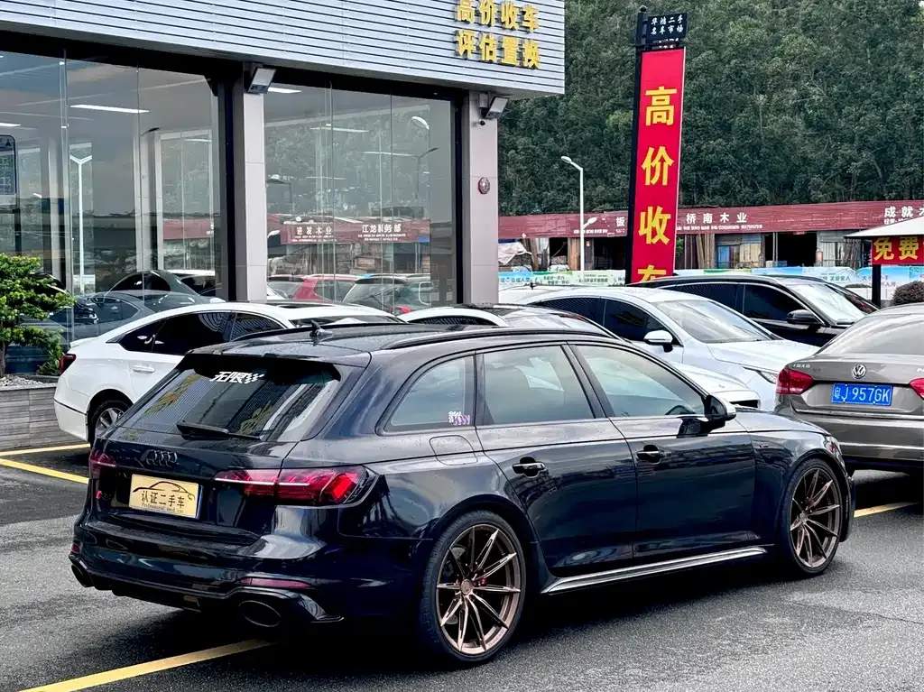 Audi RS 4 — фото 2