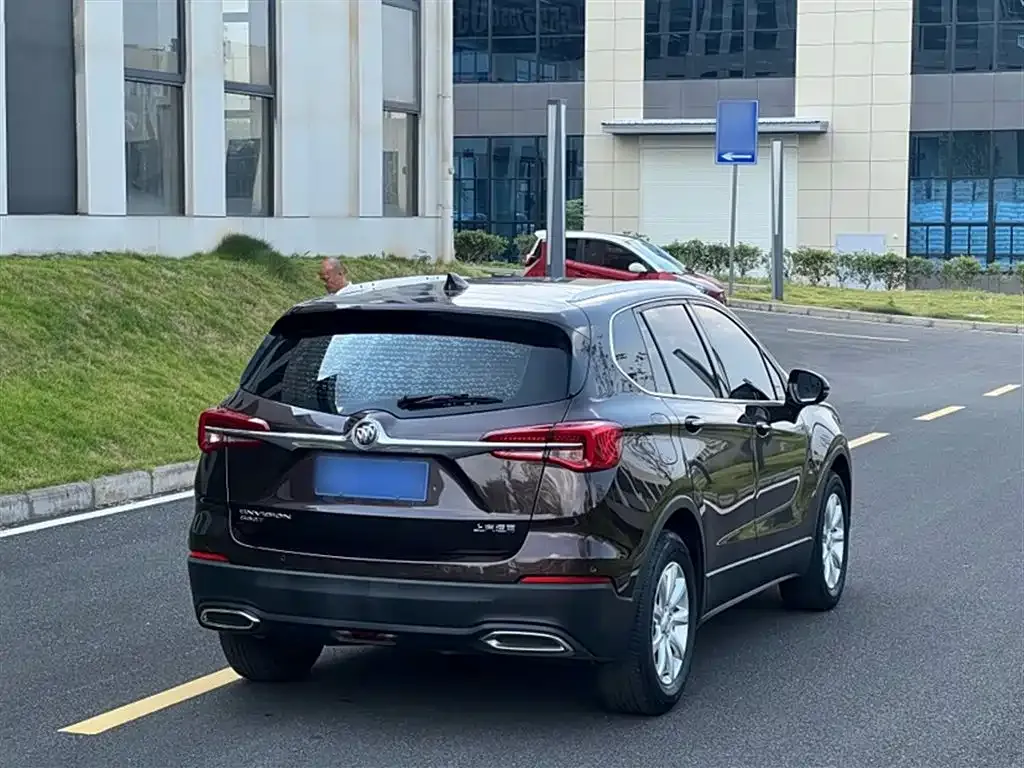 Buick Envision Plus — фото 7
