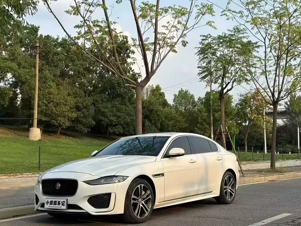 Jaguar XEL — фото 1