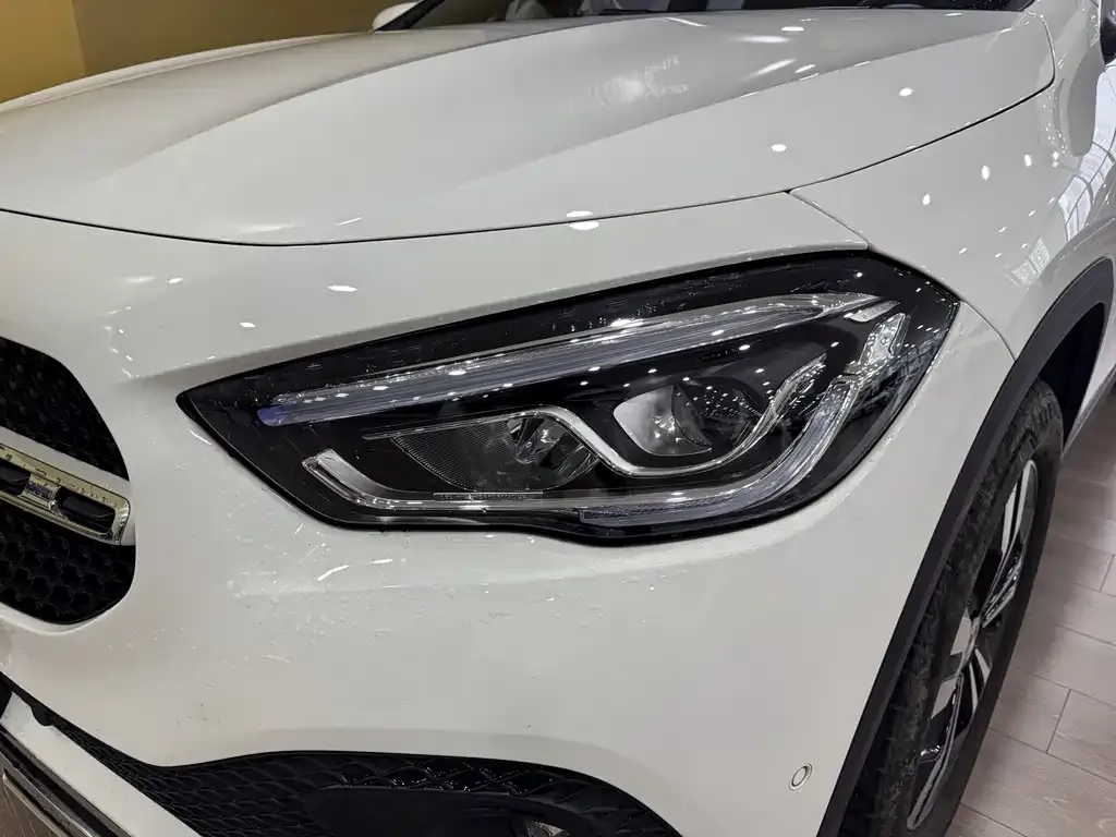 Mercedes-Benz GLA — фото 5