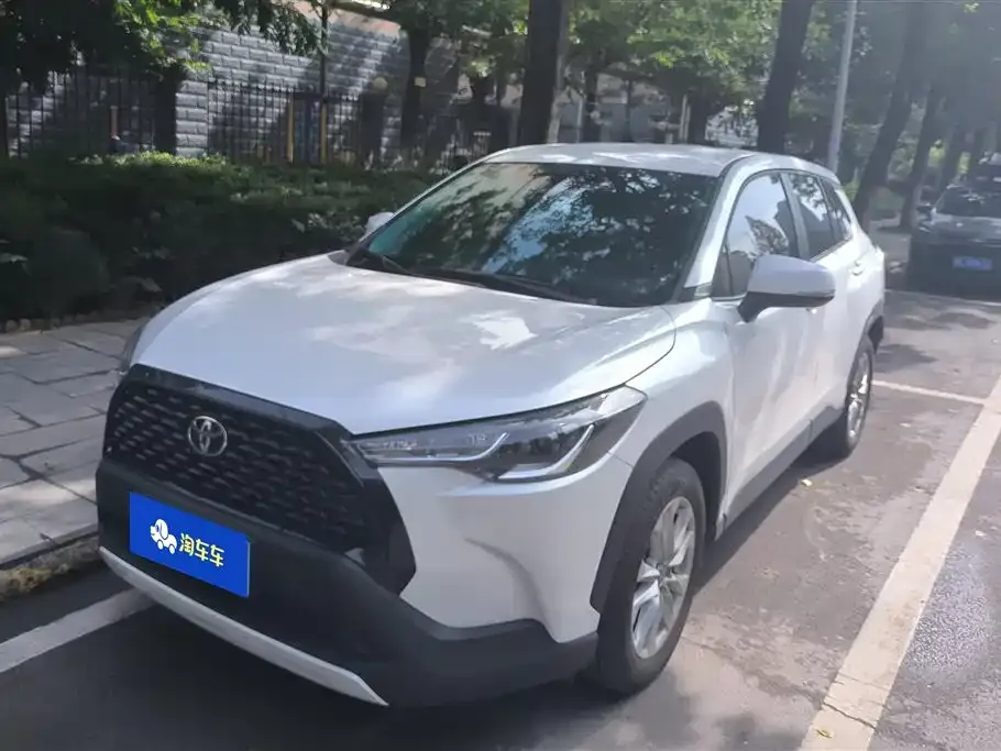 Toyota Corolla Cross — фото 1