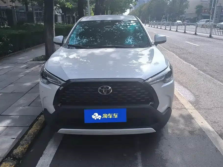 Toyota Corolla Cross — фото 2