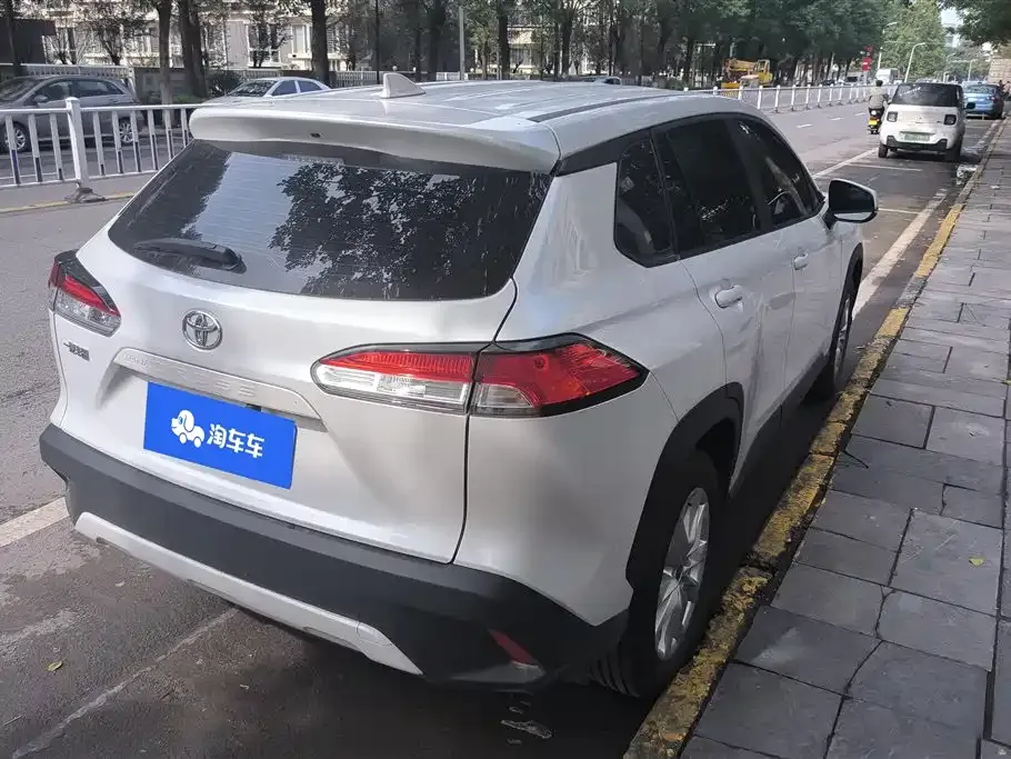 Toyota Corolla Cross — фото 3