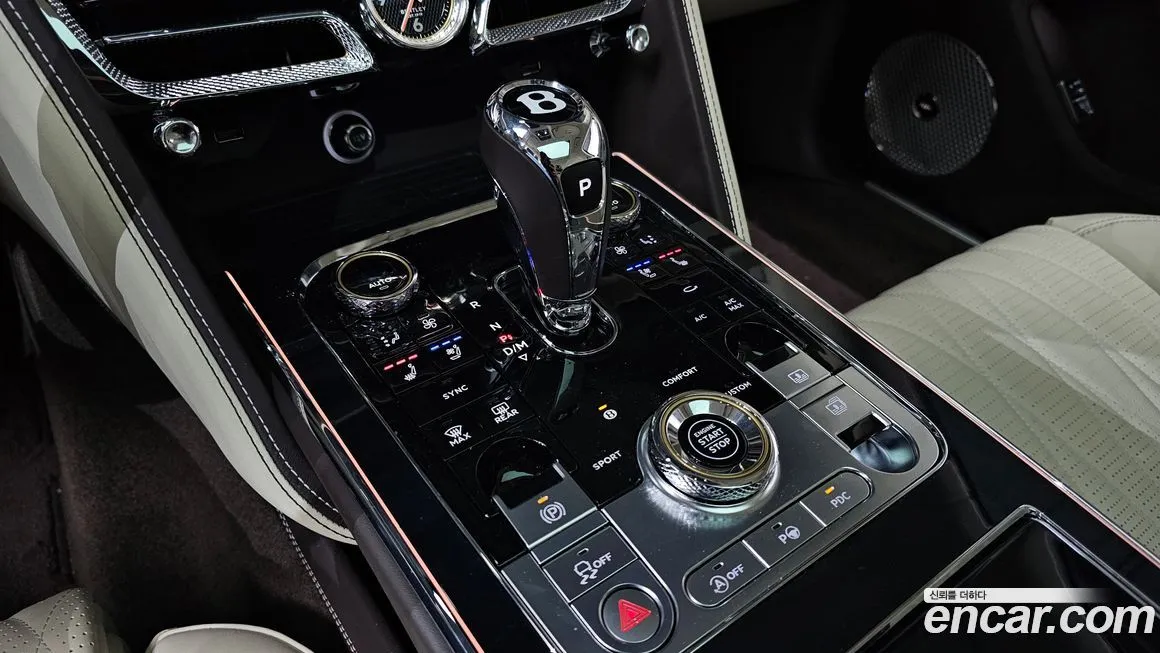 Bentley Flying Spur — фото 9