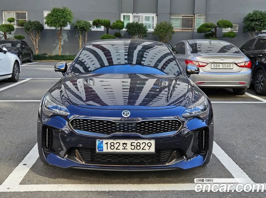 Kia Stinger — фото 1